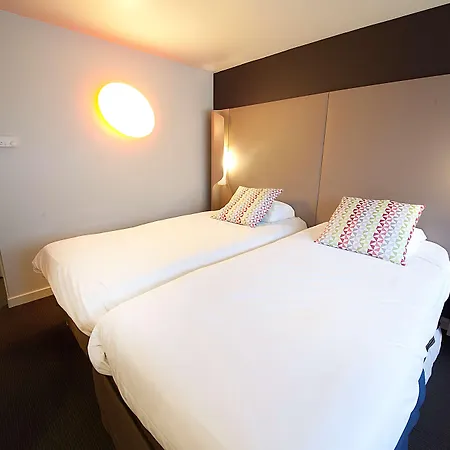 Campanile Clermont-ferrand ~ 3*