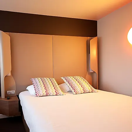 Campanile Clermont-ferrand ~ 3*