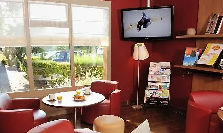 Hotel Campanile Clermont-ferrand ~