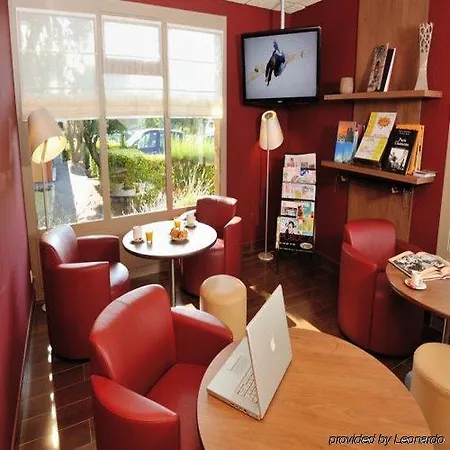 Hotel Campanile Clermont-ferrand ~