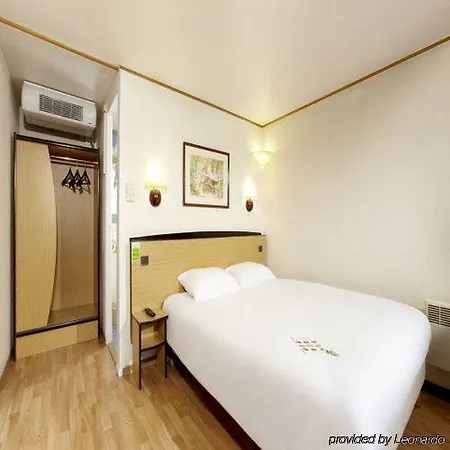 Hotel Campanile Clermont-ferrand ~ 3*
