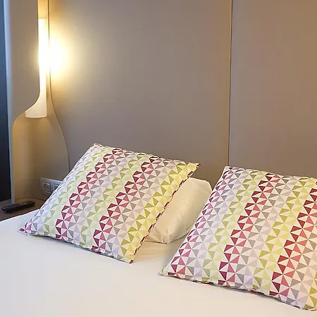 Hotel Campanile Clermont-ferrand ~ Aubière